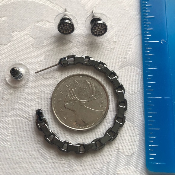 💜3/$30 Torrid  Double Piercing Black Hematite set of stud and Chain Hoop - Picture 3 of 6